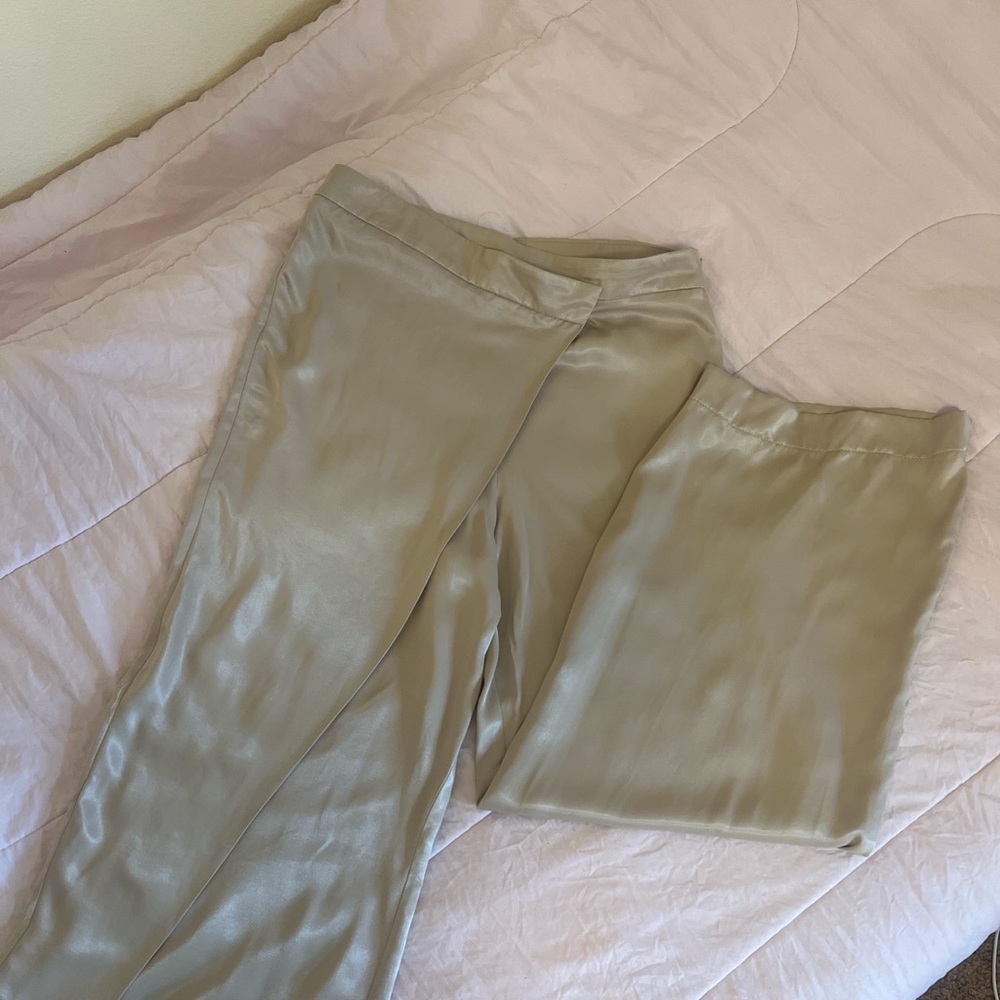 ZARA PANTS WITH A HIGH FRONT WRAP WAIST AND SNAP BUTTON. WIDE LEG. Unworn